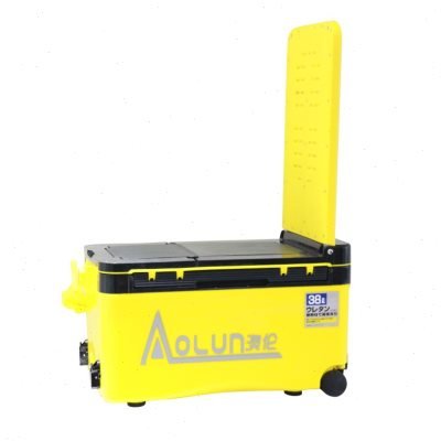 The new multi-purpose fishing tank, invisible, four-point-lifter fishing gear box on the back